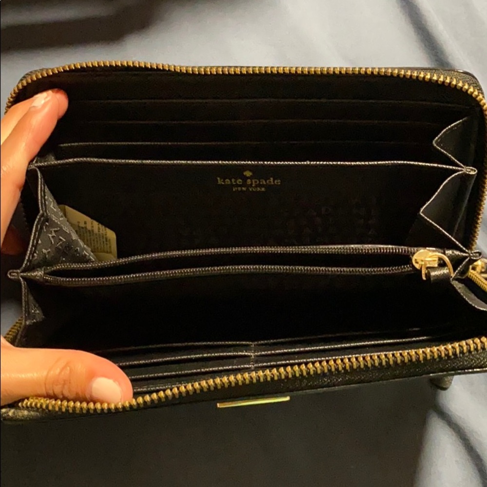 Wallet - Picture 2 of 3